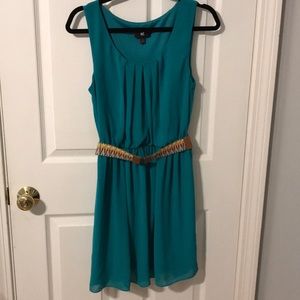 Sleeveless dress
